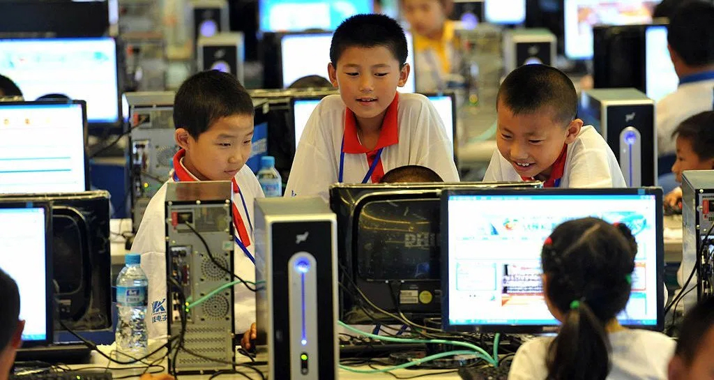 ۹۳ درصد از کودکان و نوجوانان چینی کاربر اینترنت هستند