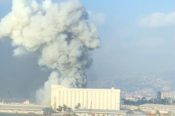وقوع انفجار هولناک در بیروت/بیش از ۴۰۰۰ کشته و زخمی+ فیلم/ انفجار چگونه رخ داد؟