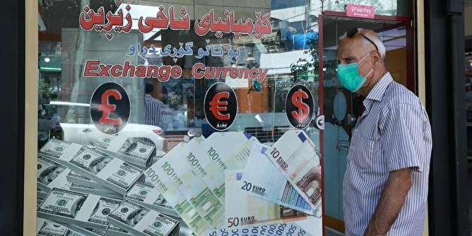 ریال ایران در مقابل دلار آمریکا؛ آخرین راه گذران زندگی برای عراقی‌ها
