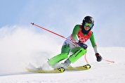 پرچمدار المپیک ایران پناهنده شد |  واکنش فدراسیون اسکی به پناهندگی عاطفه احمدی | چرا ورزشکاران مهاجرت می‌کنند؟