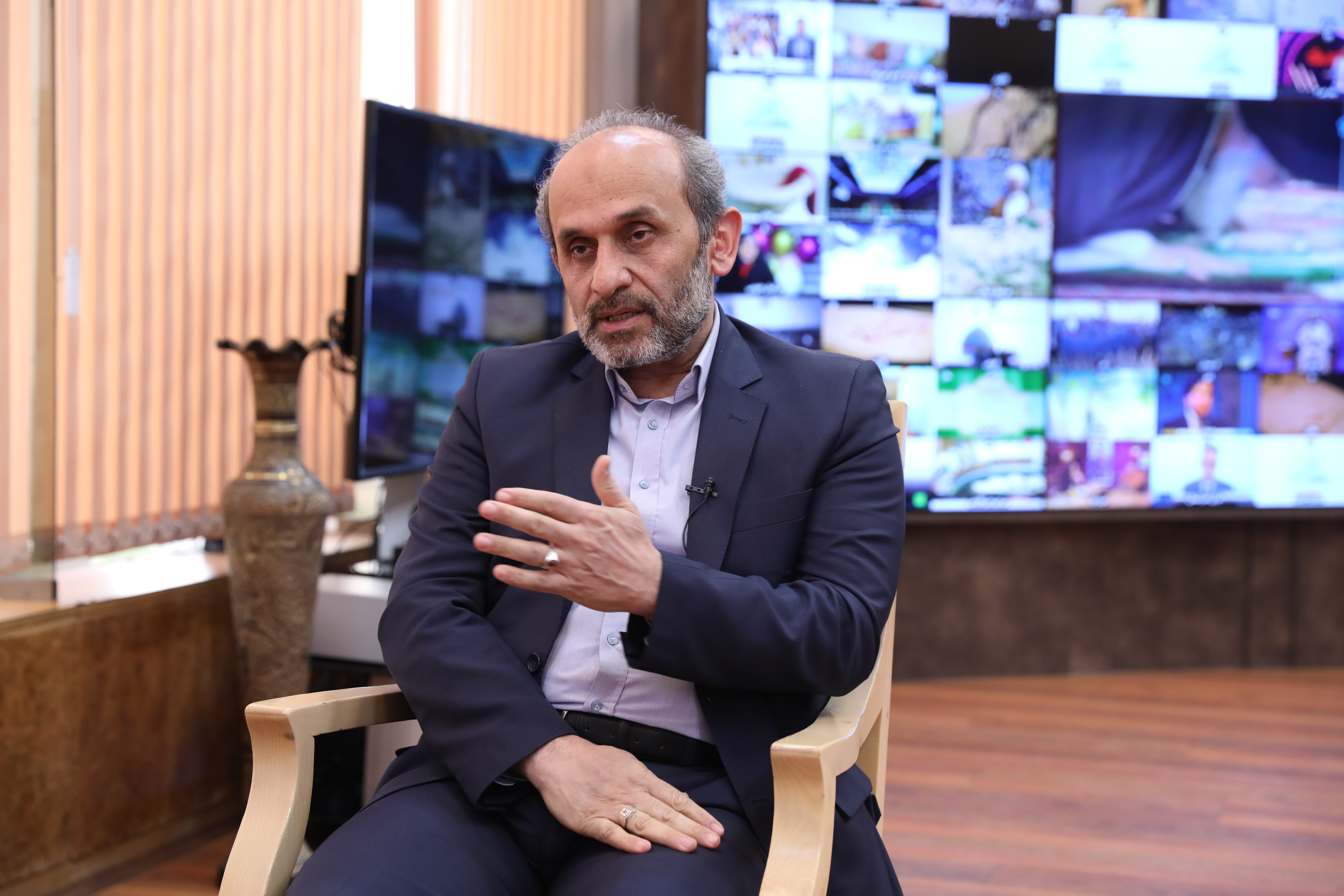 تعلل فراجا، مدیریت بحران را از دست رسانه‌های نظام خارج کرد