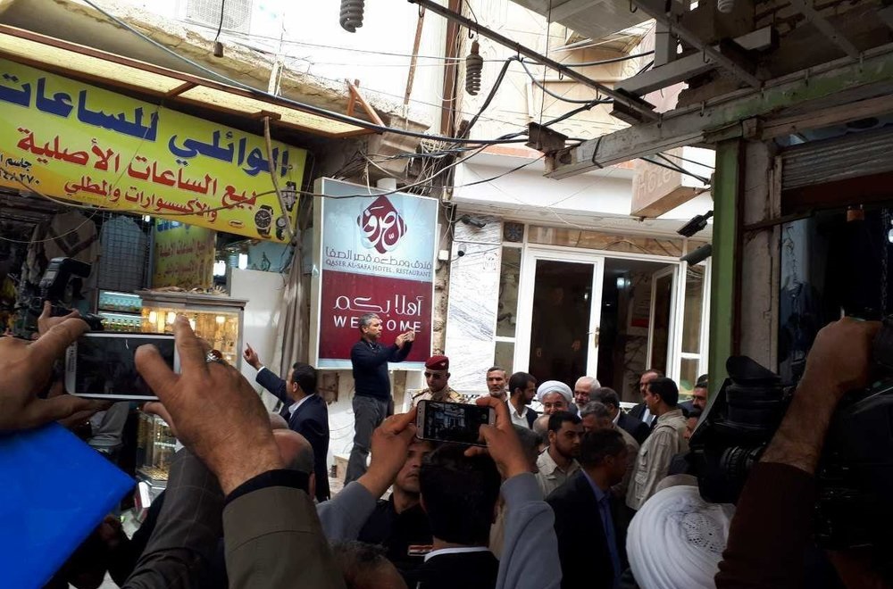 عکس/ لحظه خروج روحانی از بیت آیت‌الله سیستانی