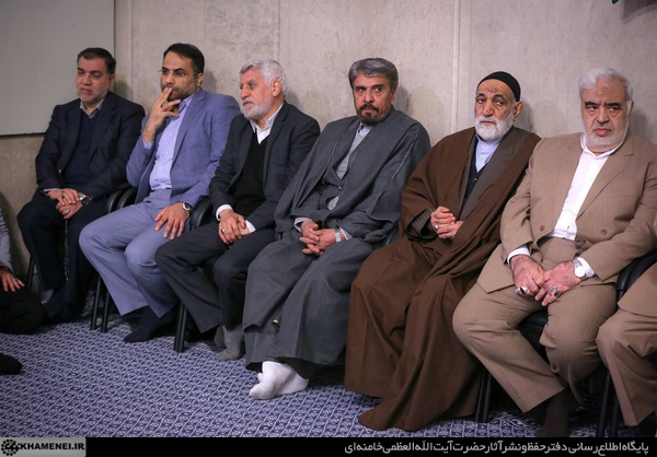 از سرمایه مداحان باید در راه اهداف حسینی و فاطمی استفاده شود/ نباید از دشمن ترسید و دچار اشتباه محاسبه شد/ ملت ایران قوی‌تر از ۴۰ سال قبل و دشمنان آن ضعیف‌تر شده‌‌اند