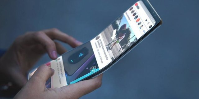 گوشی هوشمند تاشو در راه است