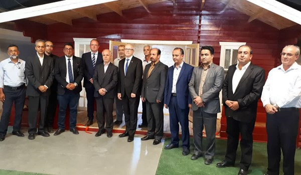 دوره‌ گردی مشکوک سفرای خارجی در ایران