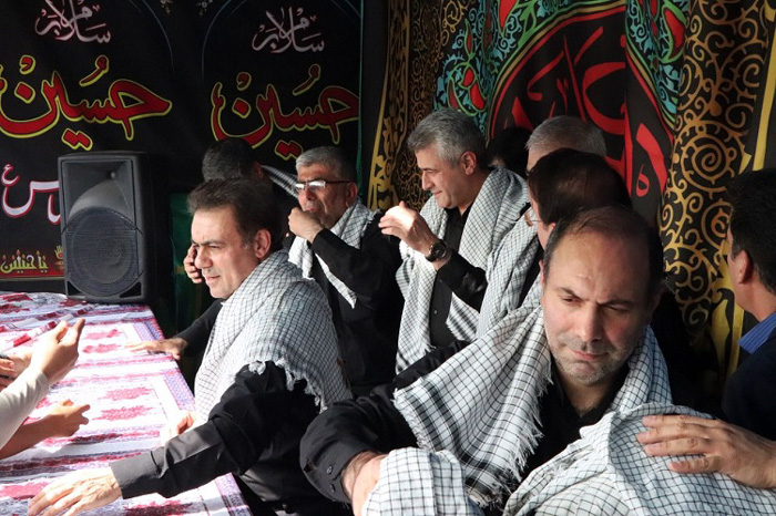 پذيرایی مدیرعامل بانک ملت از زائران اربعين