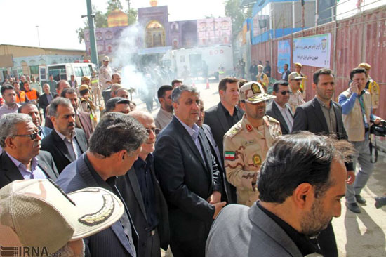 اولین روز کاری وزیر راه در مرز مهران
