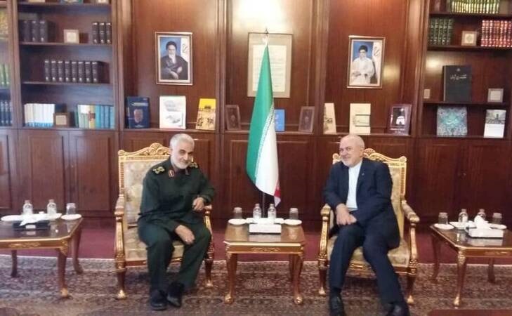 دیدار سردار سلیمانی با ظریف: اقدام آمریکا در تحریم شما جنون آمیز است/ به شما تبریک می گویم که بدلیل انتساب به رهبر معظم، مورد غضب و دشمنی آمریکا قرار گرفته اید