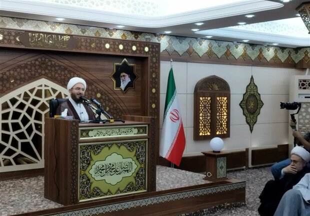 دیدار نماینده رهبر انقلاب باخانواده‌های شهدای زاهدانی