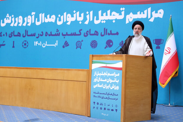 بانوان قهرمان جلوه‌ای از شجاعت و قدرت ملی و مردمی هستند