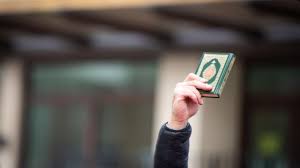 اقدامات فاشیستی در پوشش آزادی بیان